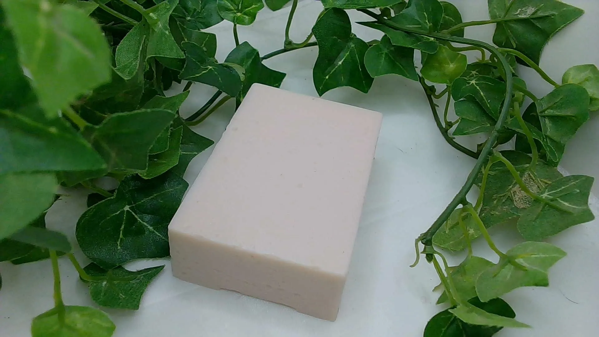 Cinnamon and Nutmeg infused in Goatmilk Soap